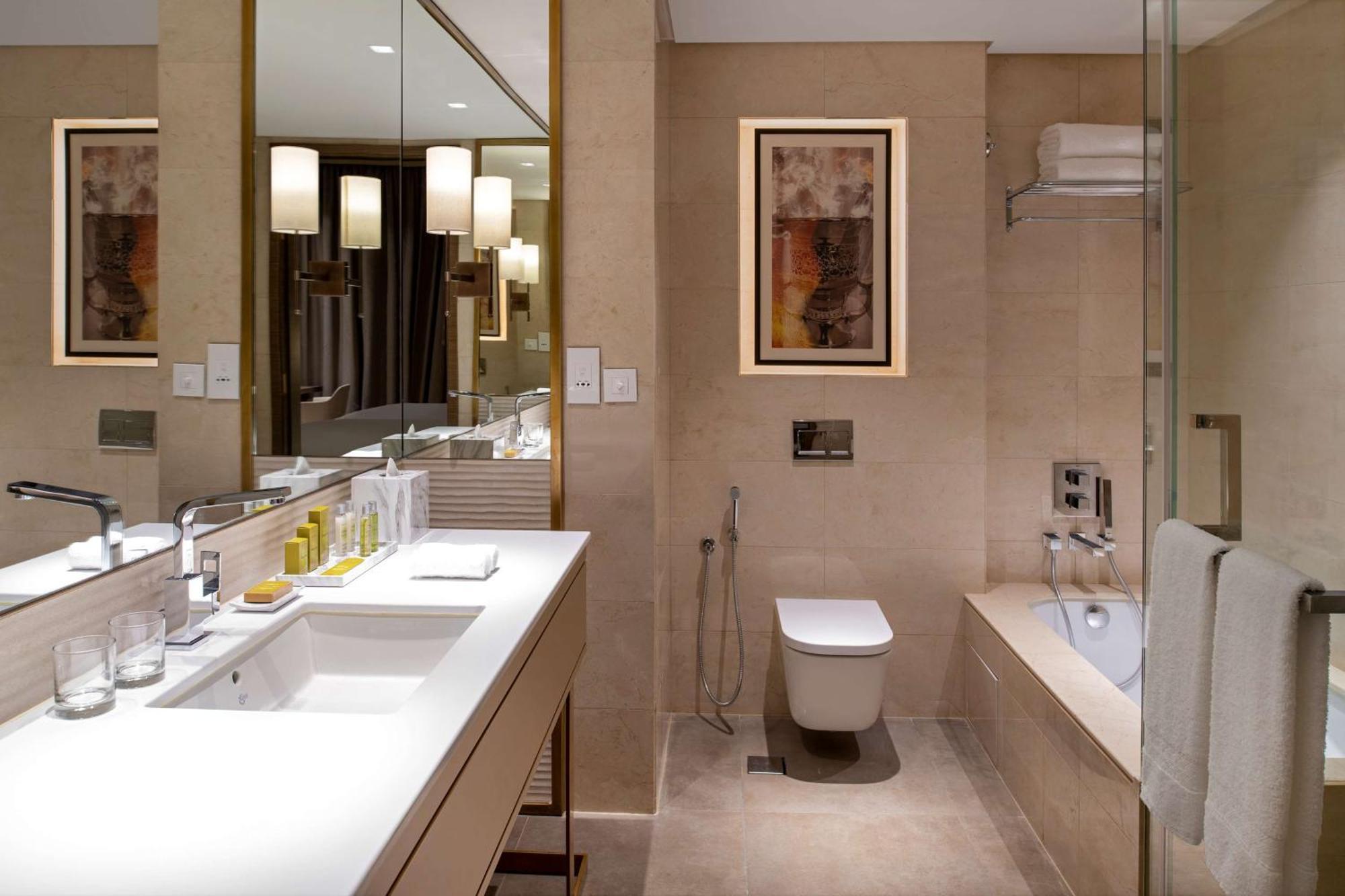 Doubletree Suites By Hilton - Riyadh Financial District Extérieur photo