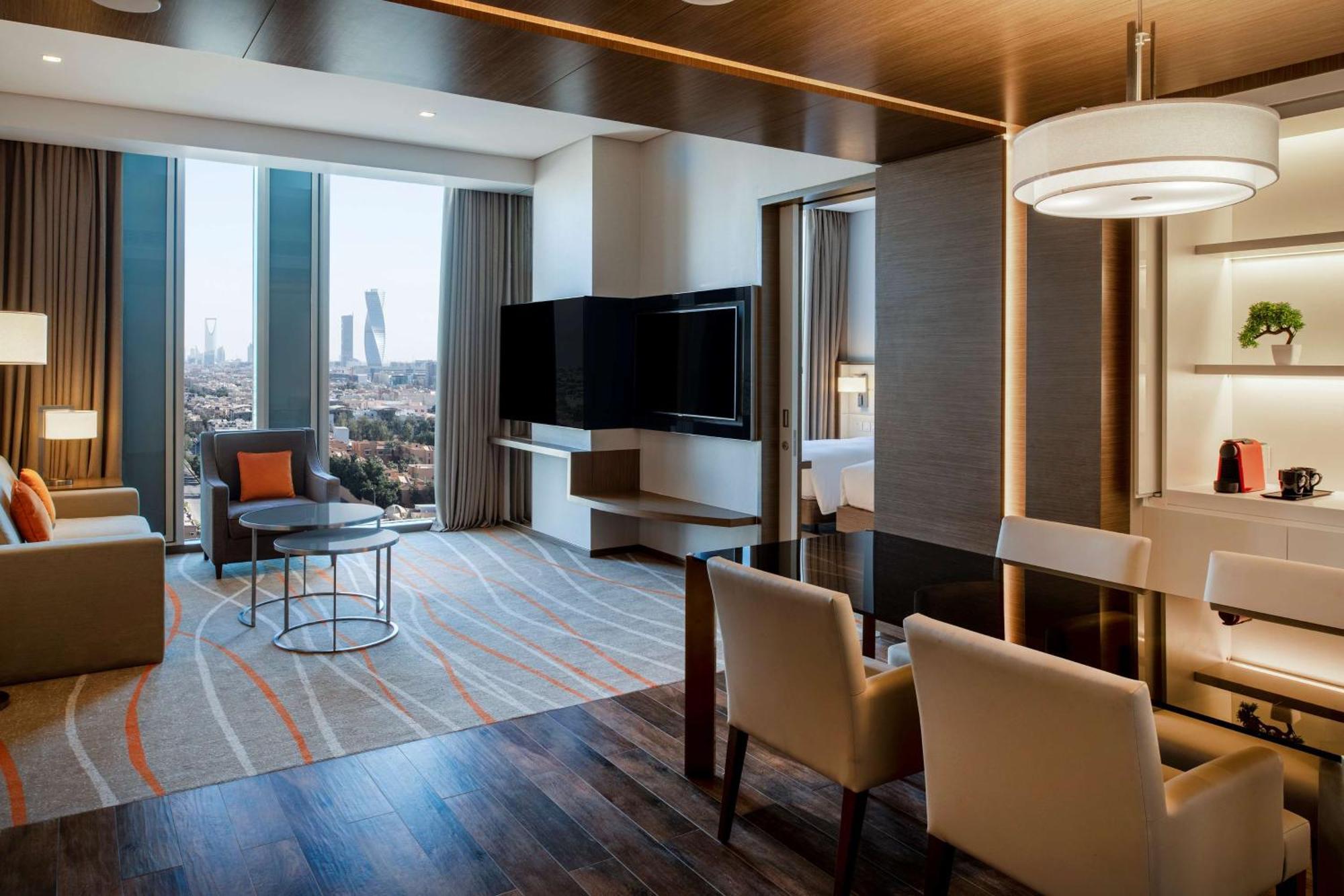 Doubletree Suites By Hilton - Riyadh Financial District Extérieur photo